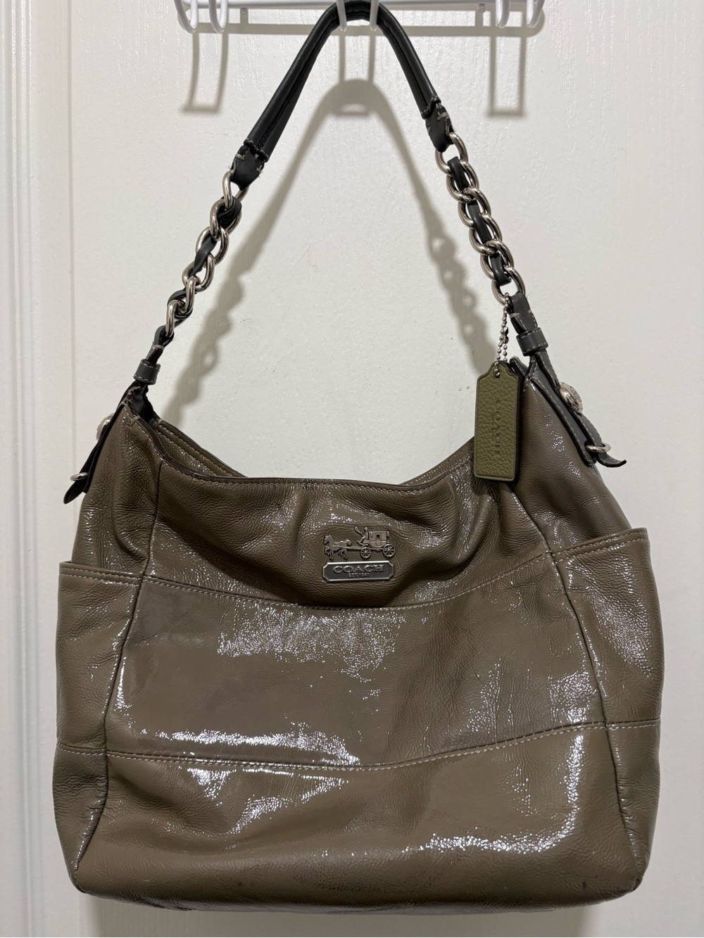 Y2K Vintage Coach Madison Tribeca Olive Green Patent Leather Shoulder Bag 14118